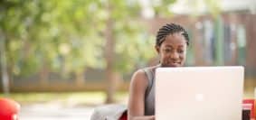 Comment faire une formation en anglais en ligne
