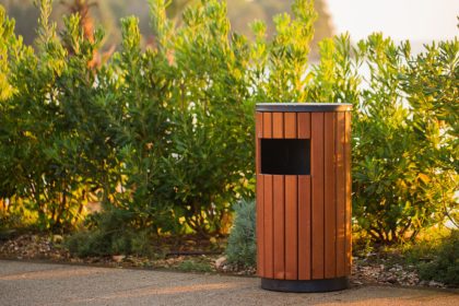 Optimiser le tri sélectif en entreprise : les meilleures pratiques pour les espaces extérieurs